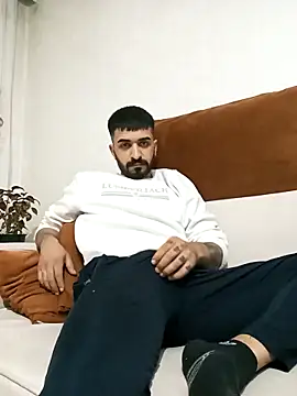 Snapshot of mehmets27 chatting on November 1, 11:18 pm mehmets27 online show from November 1, 11:18 pm