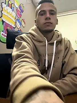 wiland hot23 online show from November 13, 6:34 am