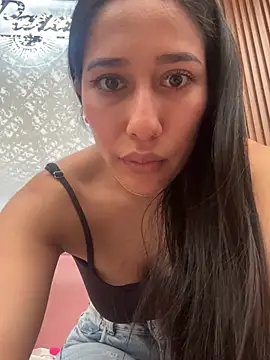 Amelia Rivas online show from June 10, 7:02 pm