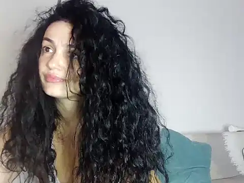 Snapshot of JadeLure chatting on November 3, 12:28 pm JadeLure online show from November 3, 12:28 pm