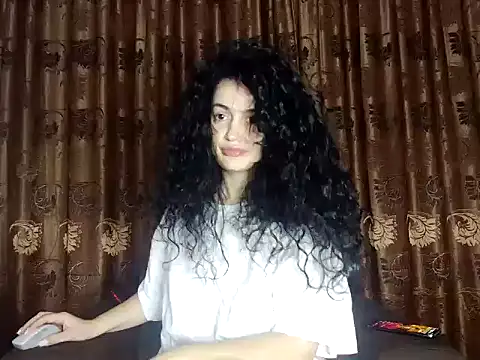 Snapshot of JadeLure chatting on November 4, 3:00 pm JadeLure online show from November 4, 3:00 pm