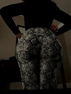 bellacagyal online show from January 15, 5:49 pm