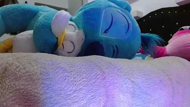 luna hawks online show from February 7, 6:33 pm