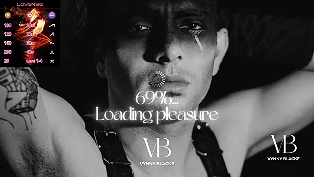 VynnyBlacke  online show from October 30, 8:42 pm