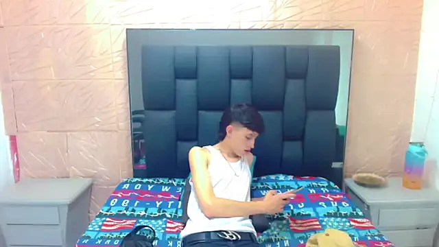 thaigo twink38 online show from October 31, 4:02 am