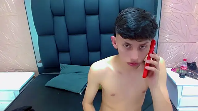 thaigo twink38 online show from December 14, 5:13 am