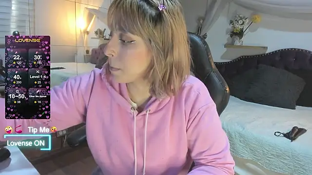 sophialyh 1 online show from February 19, 12:45 pm