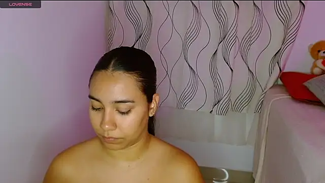 Snapshot of Sofi_Booty07 chatting on October 16, 2:34 am Sofi Booty07 online show from October 16, 2:34 am