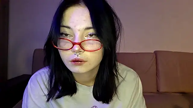 Beeping Creature online show from March 6, 11:28 am