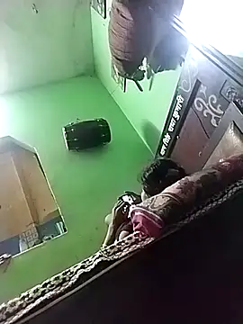 RED Queen 6 online show from October 2, 4:47 pm