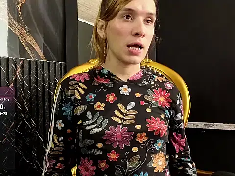 Snapshot of GabyDevil1 chatting on October 3, 3:42 pm GabyDevil1 online show from October 3, 3:42 pm