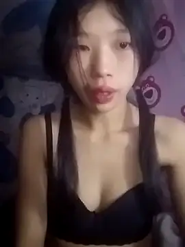 Snapshot of Khanhu_xx chatting on November 21, 12:43 am Khanhu xx online show from November 21, 12:43 am