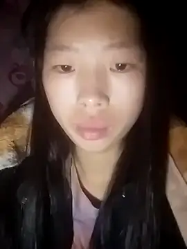 Snapshot of Khanhu_xx chatting on December 15, 12:59 am Khanhu xx online show from December 15, 12:59 am