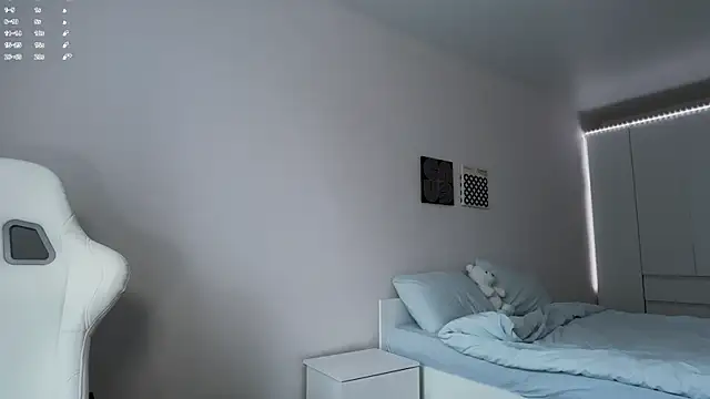 monnymoon online show from November 7, 5:40 am