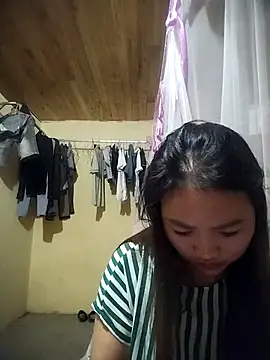 Snapshot of Liu30 chatting on October 6, 5:05 am Liu30 online show from October 6, 5:05 am