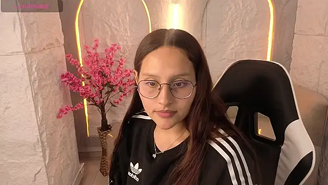 Nyx Tamy Tx  online show from October 12, 1:54 pm