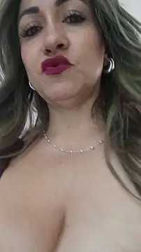 chloe  Jones  online show from December 5, 12:47 pm