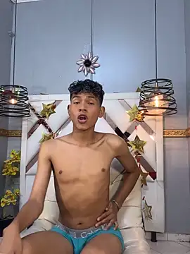 Snapshot of Sammy_Millers chatting on October 18, 12:50 pm Sammy Millers online show from October 18, 12:50 pm