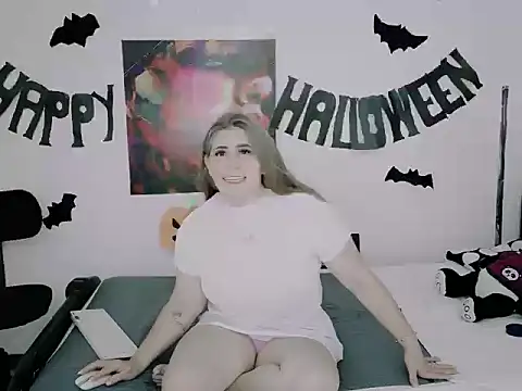 Aisha-Smith69 online show from October 27, 8:02 pm