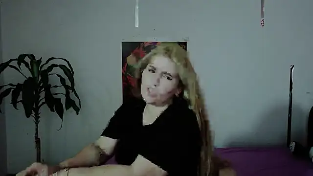 Aisha-Smith69 online show from November 11, 7:47 pm