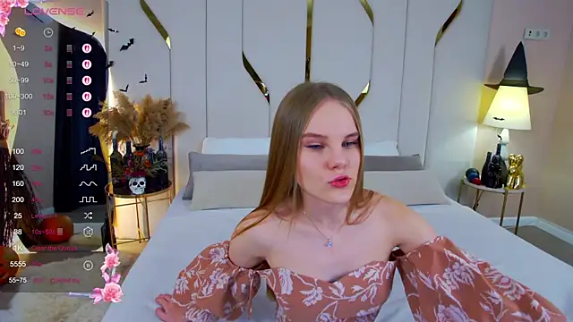 Snapshot of Lili_Lohan chatting on October 27, 5:06 pm Lili Lohan online show from October 27, 5:06 pm