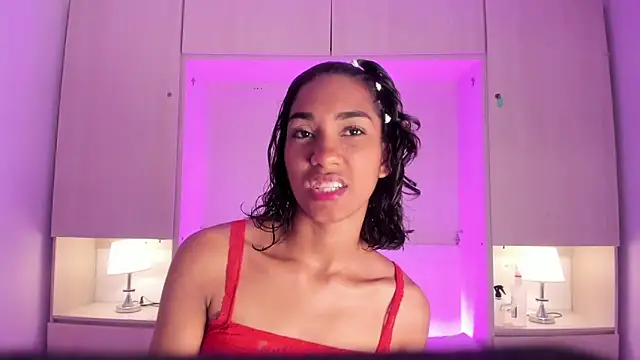 AnahiCollins online show from May 2, 11:37 am