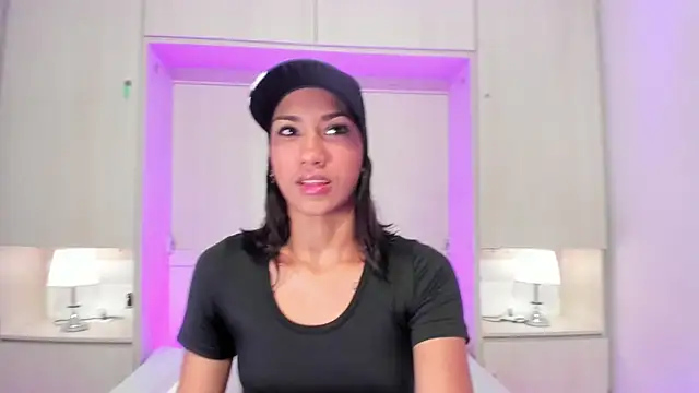 AnahiCollins online show from June 17, 11:34 am