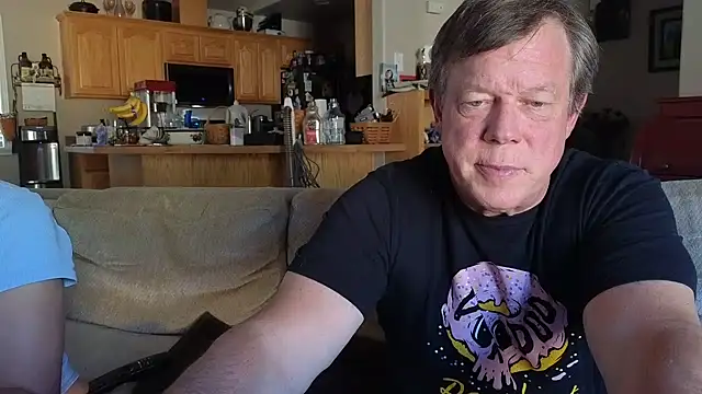 TheMatureCouple online show from May 7, 11:54 pm