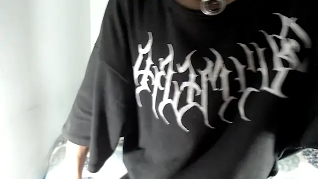 Kuregari xs online show from December 15, 1:43 am