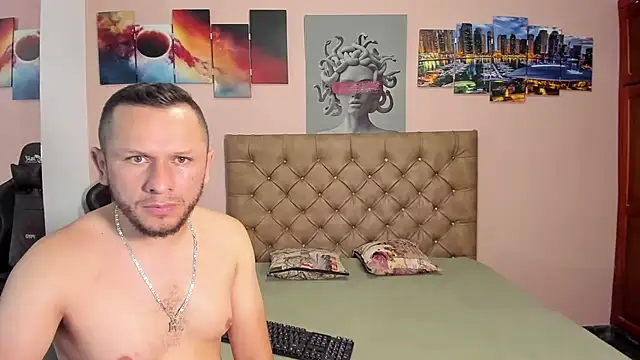 Snapshot of scarlett_vex chatting on October 31, 1:06 am scarlett vex online show from October 31, 1:06 am