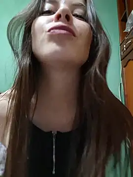 EmmaValencia  online show from November 28, 5:21 am