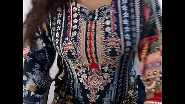 sexy yuvi online show from October 1, 4:40 am