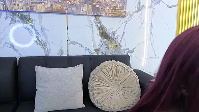 Nahomy Smiths aws online show from November 14, 9:57 pm