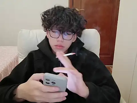 Snapshot of hangzi-0011 chatting on November 3, 11:11 am hangzi-0011 online show from November 3, 11:11 am