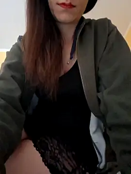 Snapshot of SonoSoloTua chatting on December 3, 12:47 pm SonoSoloTua online show from December 3, 12:47 pm