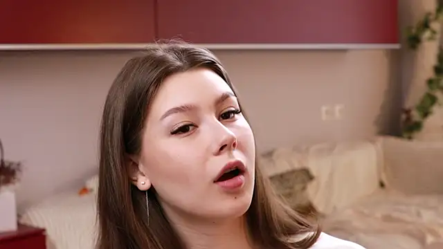 Snapshot of MondoNeko chatting on October 4, 7:17 am MondoNeko online show from October 4, 7:17 am