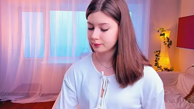 Snapshot of MondoNeko chatting on October 18, 7:20 am MondoNeko online show from October 18, 7:20 am