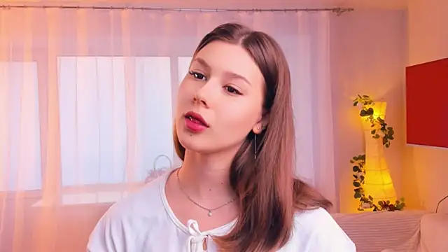 Snapshot of MondoNeko chatting on October 19, 7:09 am MondoNeko online show from October 19, 7:09 am