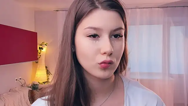 Snapshot of MondoNeko chatting on October 29, 7:10 am MondoNeko online show from October 29, 7:10 am