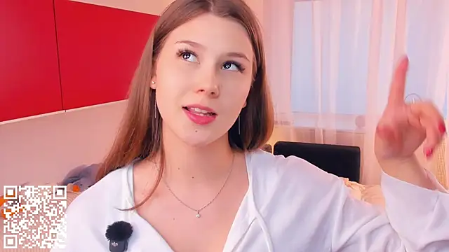 Snapshot of MondoNeko chatting on November 6, 7:09 am MondoNeko online show from November 6, 7:09 am