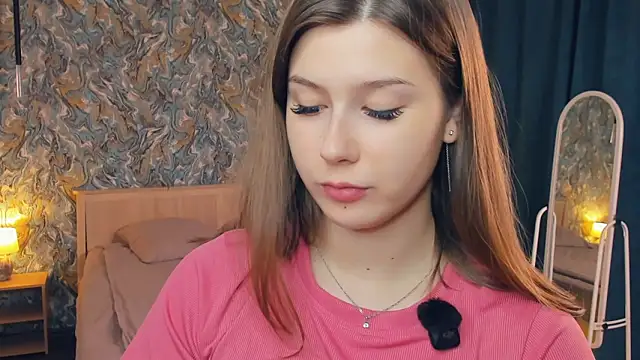 Snapshot of MondoNeko chatting on November 19, 7:19 am MondoNeko online show from November 19, 7:19 am