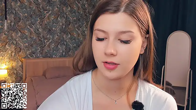 Snapshot of MondoNeko chatting on November 21, 7:07 am MondoNeko online show from November 21, 7:07 am