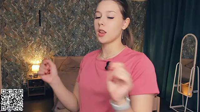 Snapshot of MondoNeko chatting on November 28, 7:11 am MondoNeko online show from November 28, 7:11 am