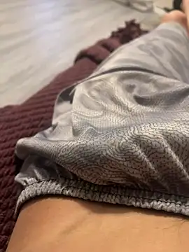 littleguybigdick1564 online show from March 12, 7:14 am