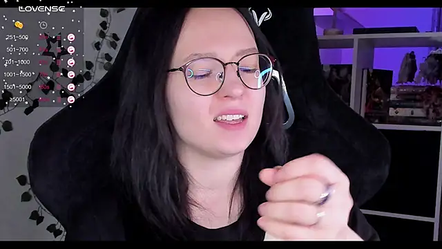 power robynn online show from October 9, 4:49 pm