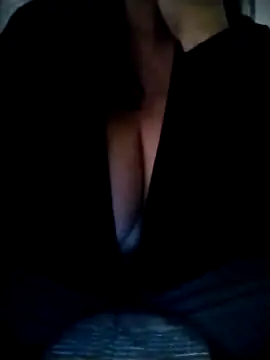 Snapshot of sexyguenda chatting on October 29, 8:32 pm sexyguenda online show from October 29, 8:32 pm