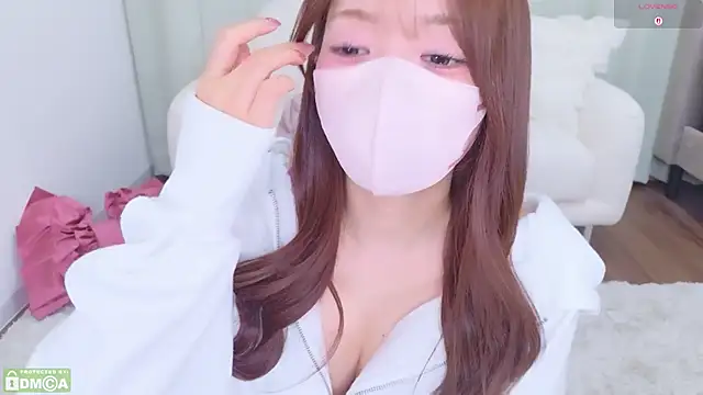 Snapshot of Seira__nn chatting on June 17, 3:57 pm Seira nn online show from June 17, 3:57 pm