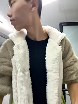 JdhdSjdj online show from November 22, 4:22 am