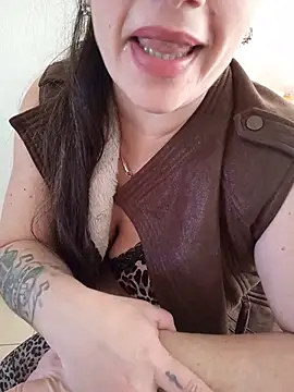 Snapshot of Amarteverdaderamente chatting on July 30, 3:22 pm Amarteverdaderamente online show from July 30, 3:22 pm