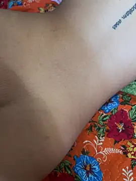 Snapshot of Alinebblinda chatting on February 19, 5:31 pm Alinebblinda online show from February 19, 5:31 pm